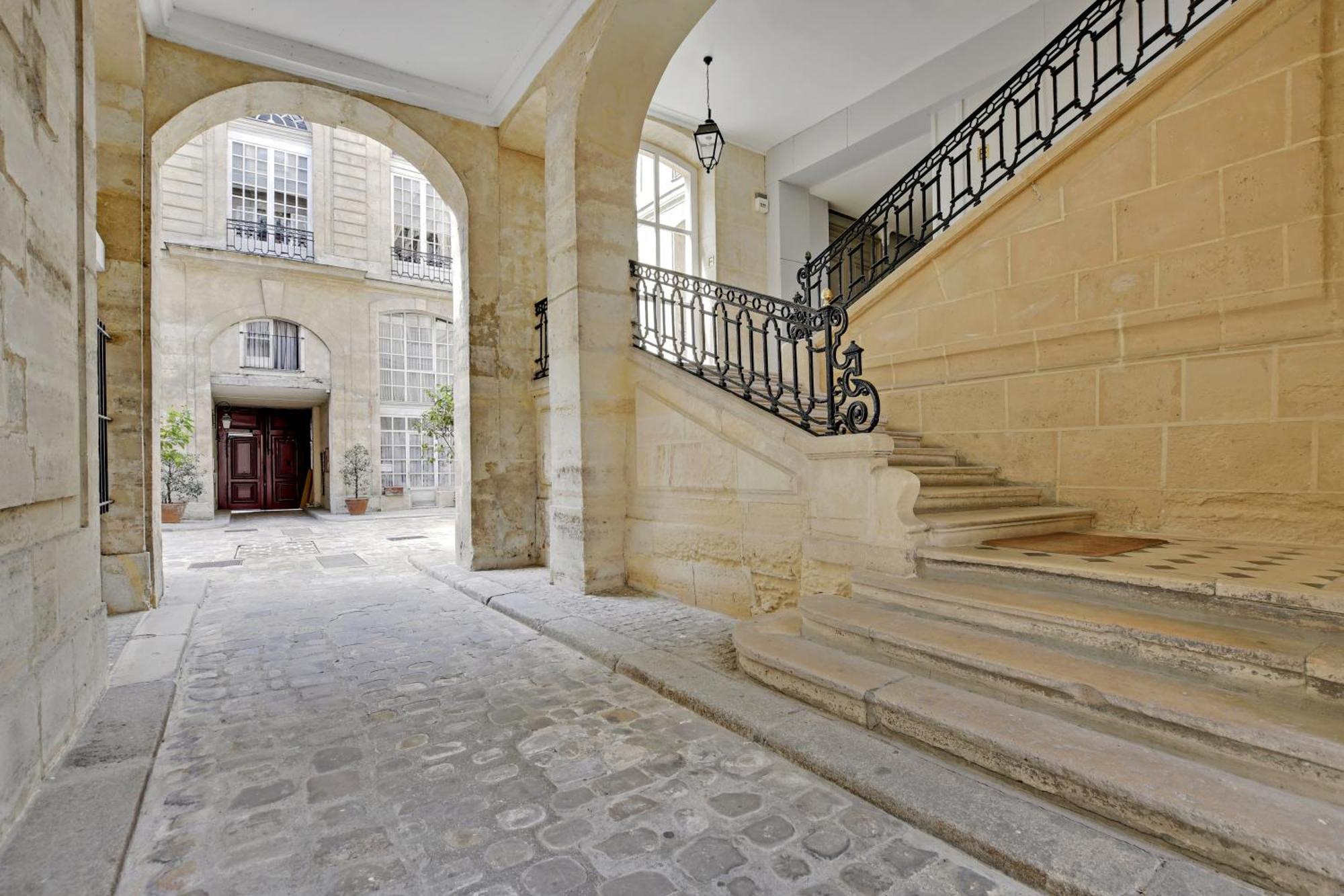Pick A Flat'S Apartements With Services In Louvre - Rue Des Halles ปารีส ภายนอก รูปภาพ